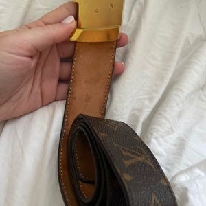 Men’s authentic LV belt- lightly worn size 36/90